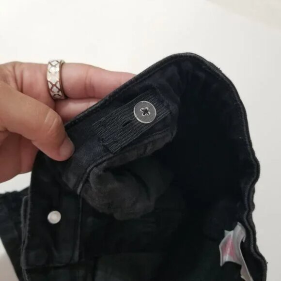 🔴 So Embroidered detail Black denim shorts size 8 (F22) - Picture 4 of 9